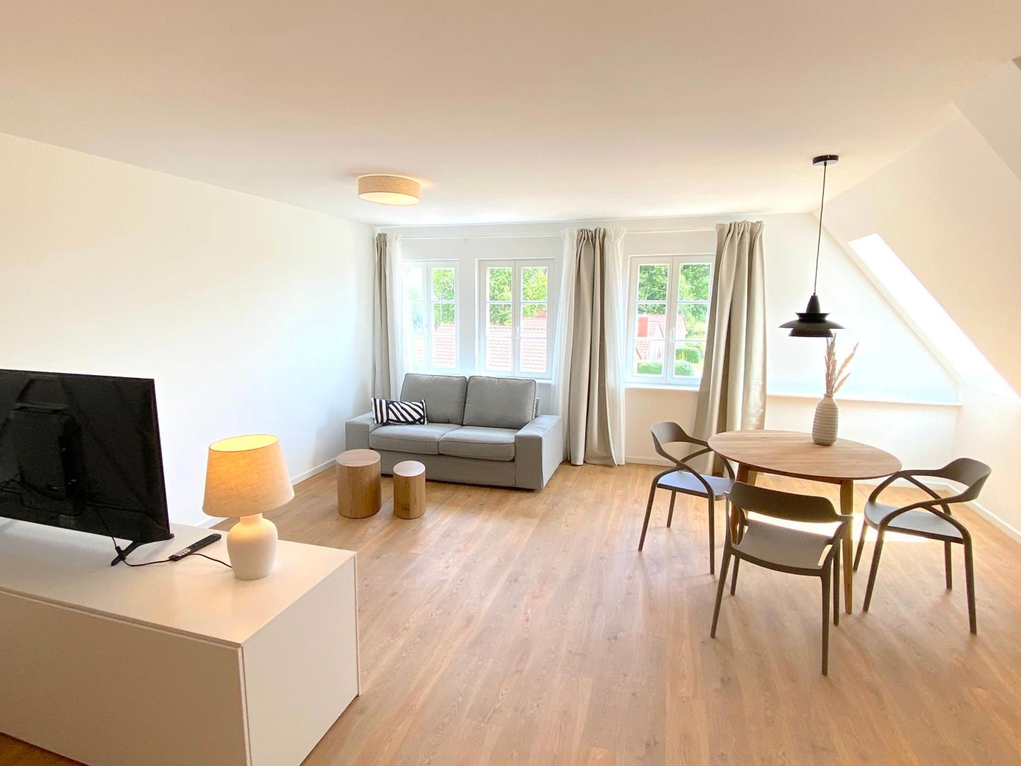 Timmenhus - Neue Im Historischen Appartement *